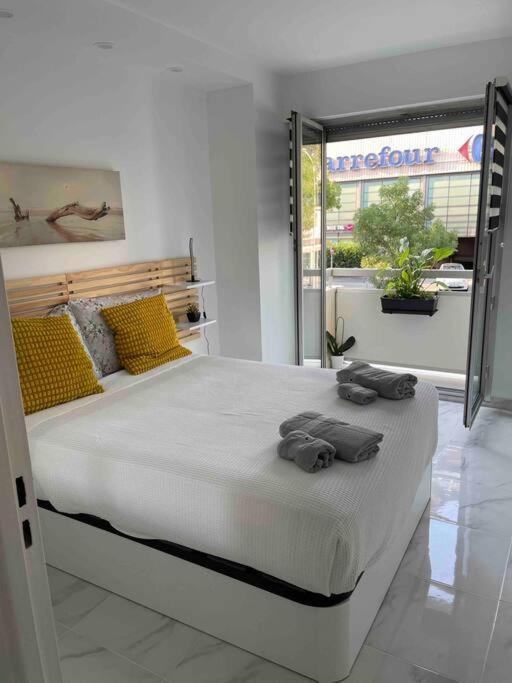 Superbe Appartement Carre Delfino Port De Nisa Exterior foto